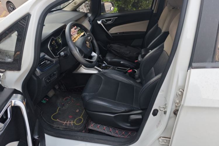 Used Livan Maple 30X 2020 Style Edition Left Front Seat