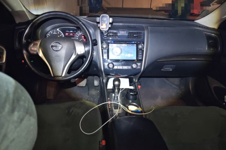 Used Nissan Teana 2013 2.0L XL Comfort Edition Center Console