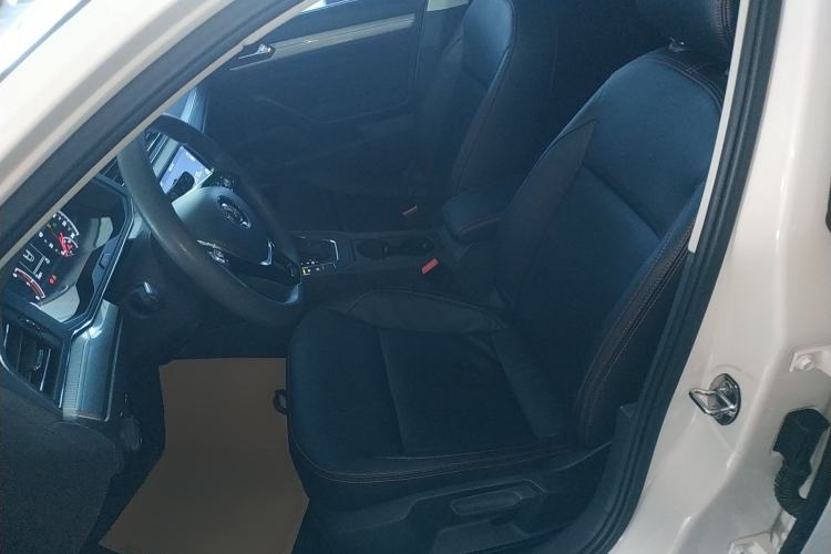 Used Volkswagen Lamando 2019 230TSI DSG Fashion Edition China V Standard