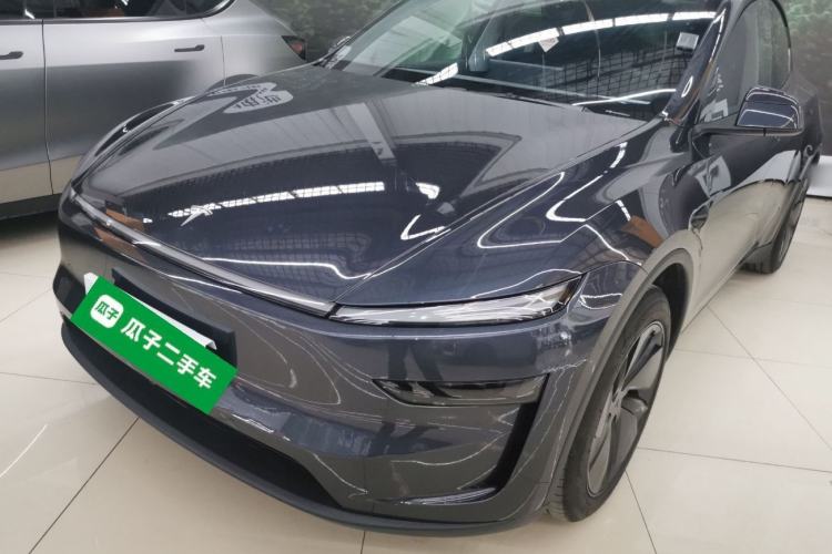 Used Tesla Model Y 2025 Rear-Wheel-Drive Version