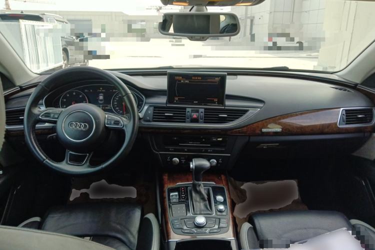 Used Audi A7  Center Console