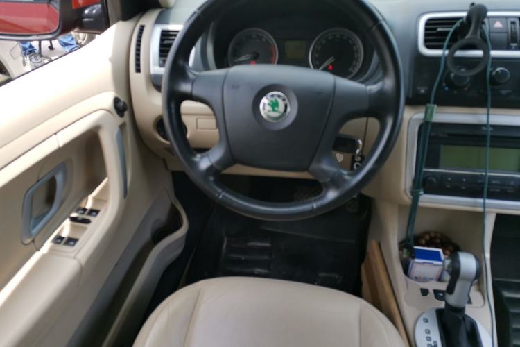 Used Skoda Fabia 2011 1.6L Automatic Crystal Edition Steering Wheel