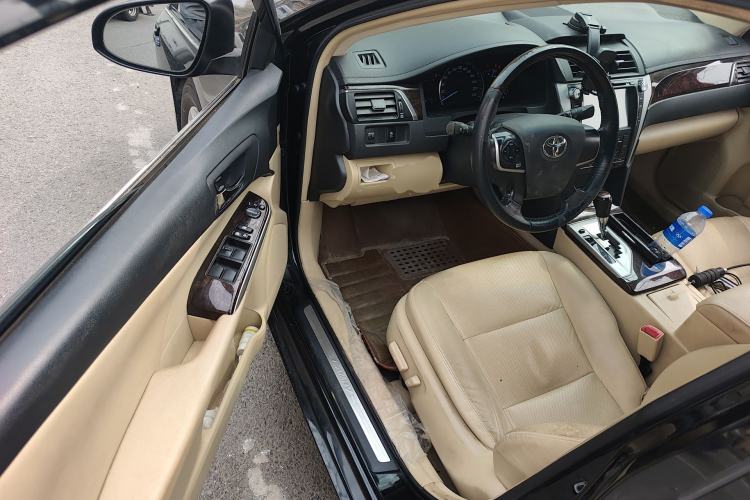 Used Toyota Camry 2015 2.0G Premier Edition Driver Seat