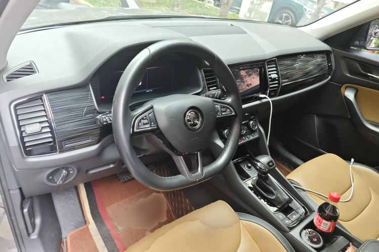 Used Skoda Kodiaq GT 2019 TSI330 Two-Wheel-Drive Luxury Edition China VI Standard Steering Wheel