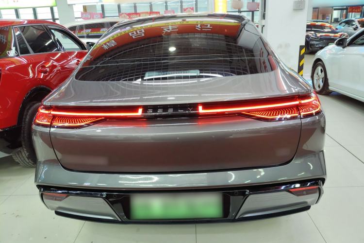 Used Geely Galaxy E8 2024 550 km Range Rear-Drive Dragon Edition