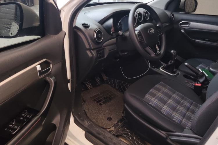 Used Cowin V3 2016 1.5L Manual SmartConnect II Navigation Version Driver Seat