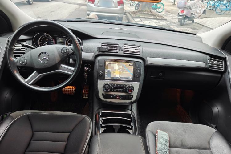 Used Mercedes-Benz R-Class 2014 R 320 4MATIC Business Model