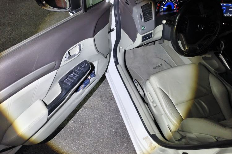 Used Honda Civic 2013 10th Anniversary 1.8L Automatic Luxury Edition
