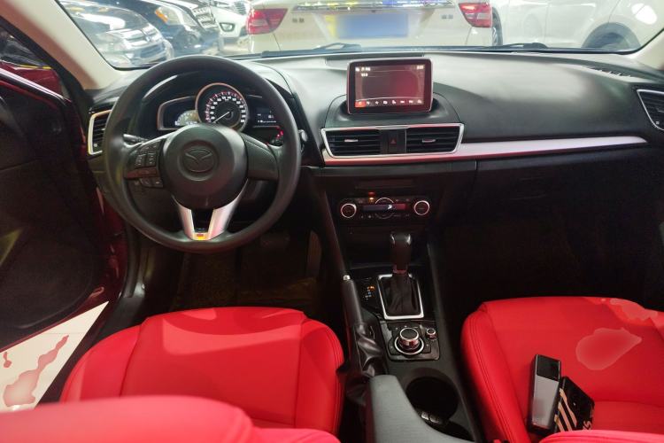 Used Mazda 3 Axela 2016 Sedan 1.5L Automatic Luxury Model Center Console