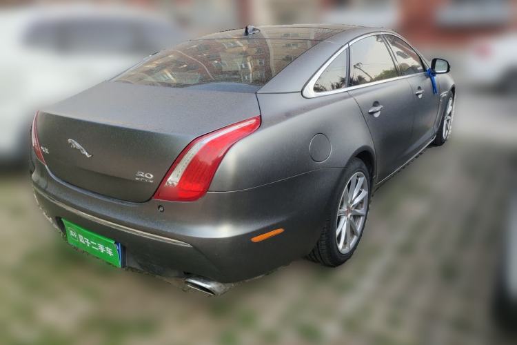 Used Jaguar XJ 
