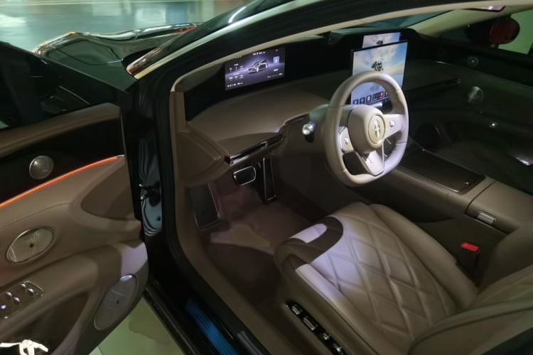 Used Hima S9T 2025 Model Pure Electric Rear-Drive Max Driver Seat