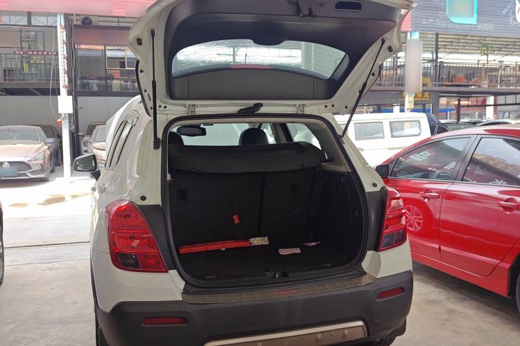 Used Chevrolet Trax 2016 1.4T Manual Two-Wheel Drive Comfort Version with Sunroof