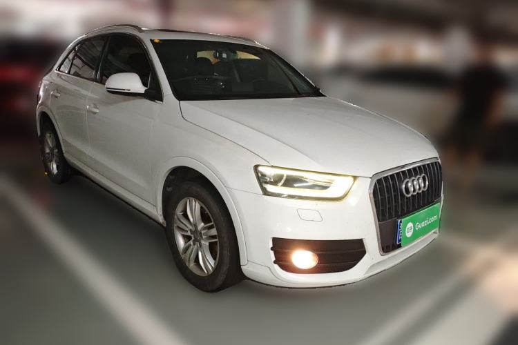 Used Audi Q3 2013 35 TFSI Comfort Model Front Right 45 Deg