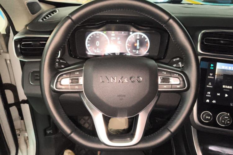 Used Lynk & Co 01 2019 2.0T Two-Wheel-Drive Pro Version China VI Standard
