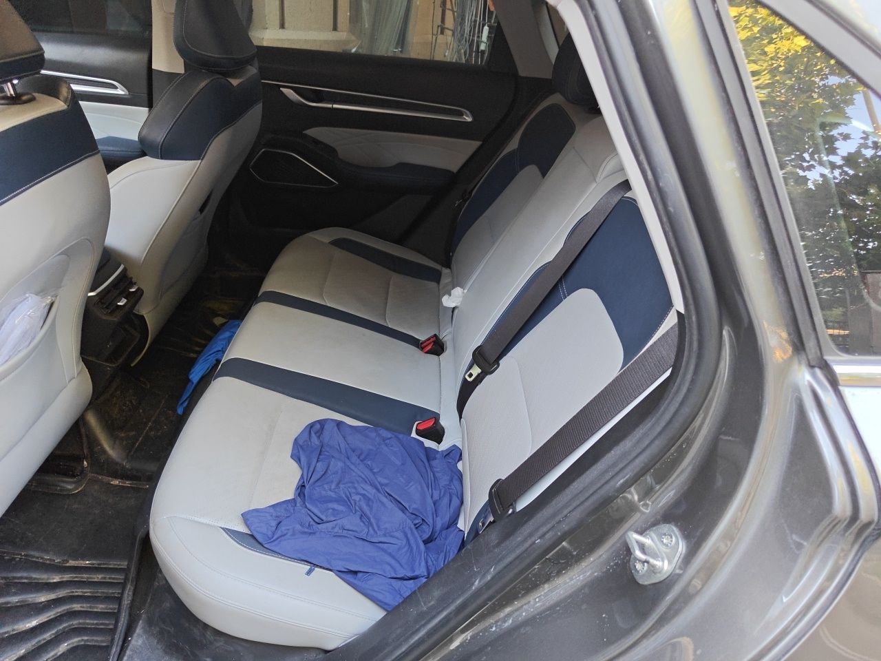 Geely Auto Emgrand 2022 4th Generation 1.5L CVT Flagship Model — снимка 17