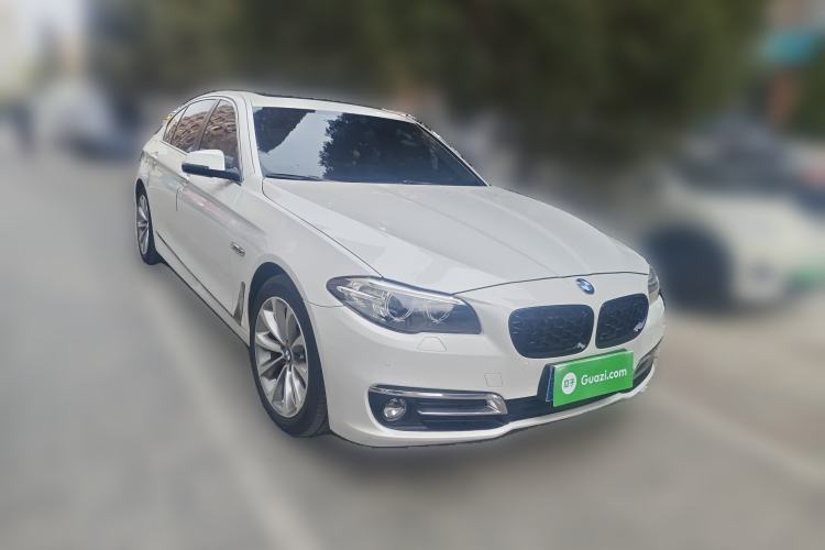 Used BMW 5 Series 2017 525Li Leading Model Front Right 45 Deg