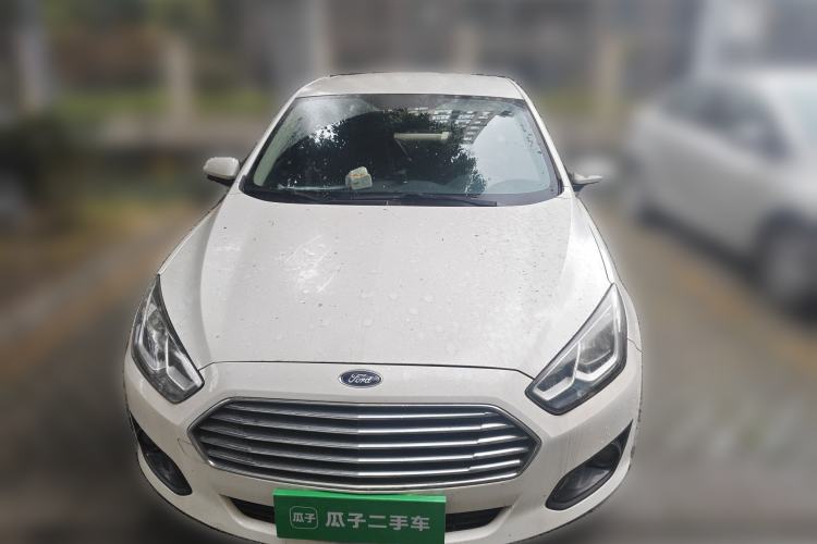 Used Ford Escort 2015 1.5L Manual Comfort Model
