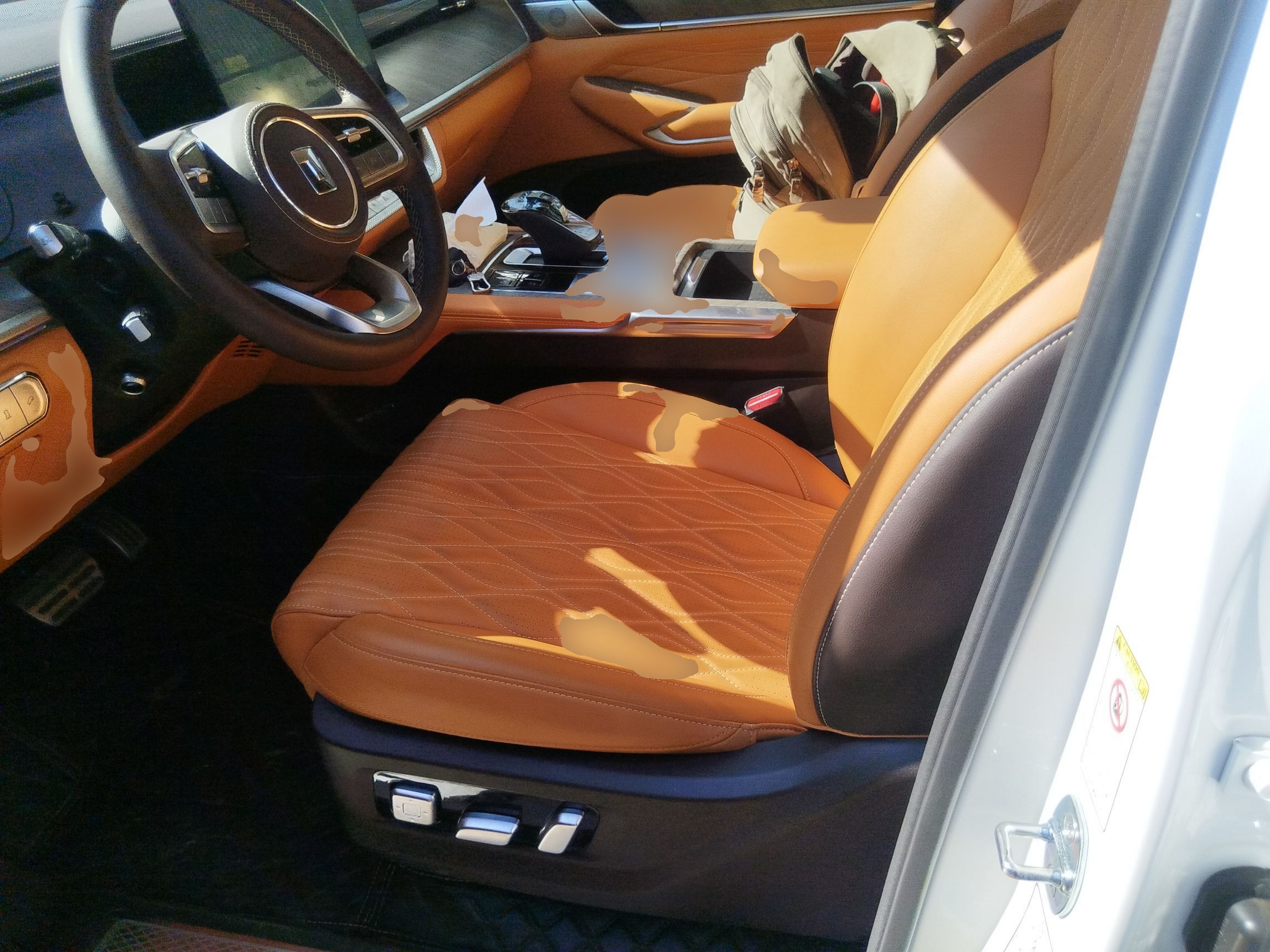 المقاعد الأمامية داخل السيارة