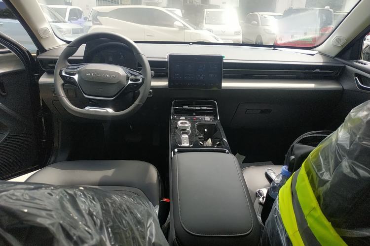 Used Wuling Xingguang 2024 Co-creation Edition 150 Standard Model