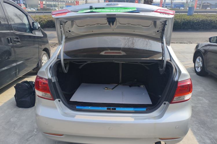 Used FAW Xiali N5 2014 1.3L Manual Comfort Version
