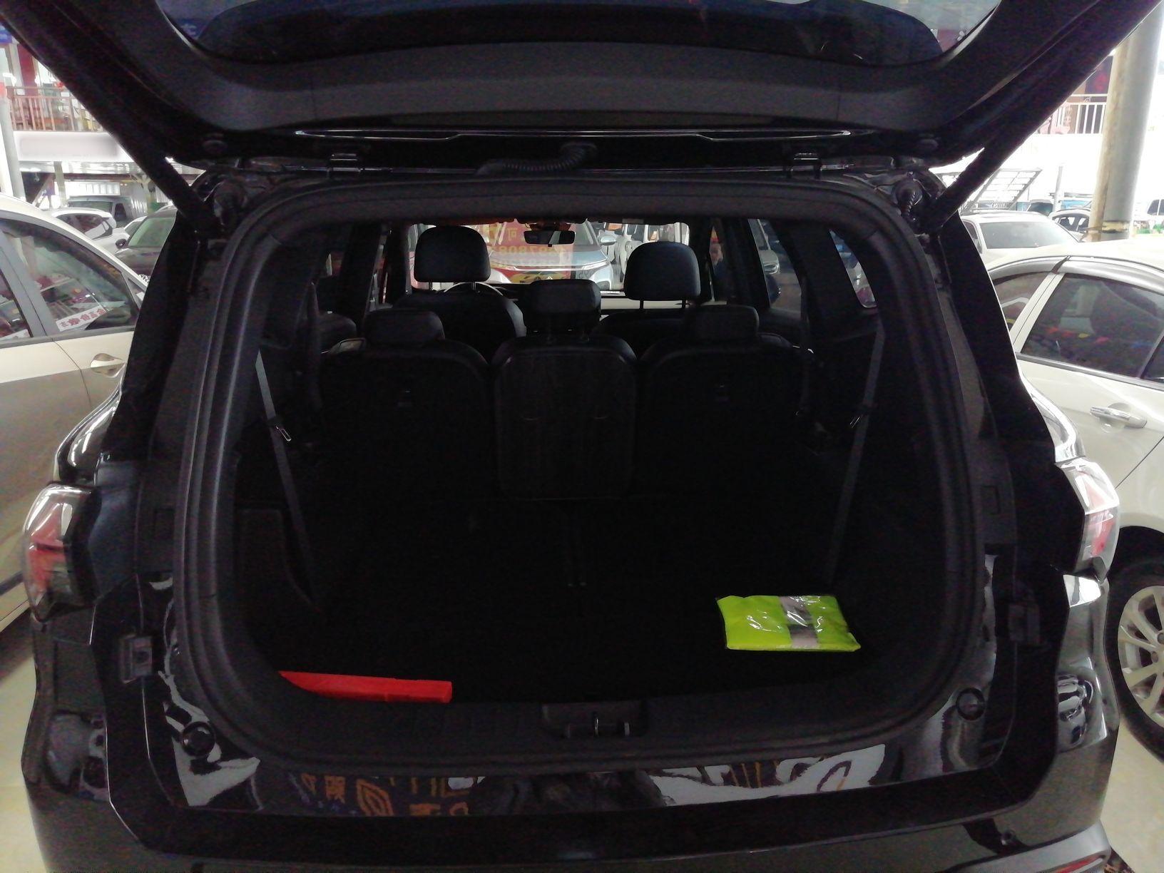 Geely Auto Haoyue L 2023 2.0T DCT Prestige Edition — снимка 19