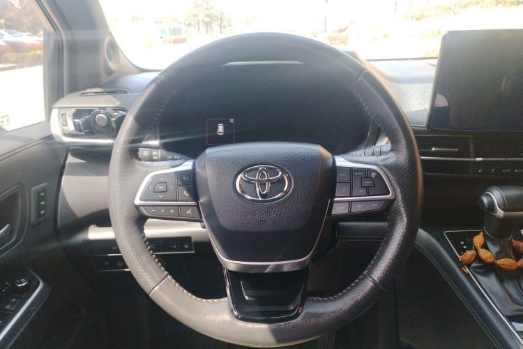 Used Toyota SIENNA 2021 2.5L Hybrid Platinum Edition
