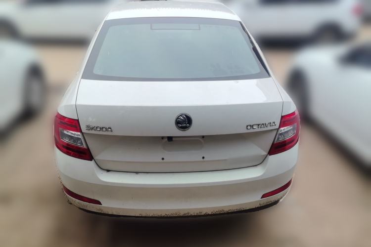 Used Skoda Octavia 2017 Classic Model 1.6L Automatic Standard Edition