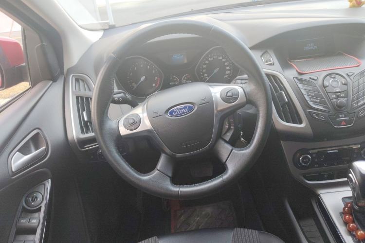 Used Ford Focus 2012 Hatchback 1.6L Automatic Fashion Edition