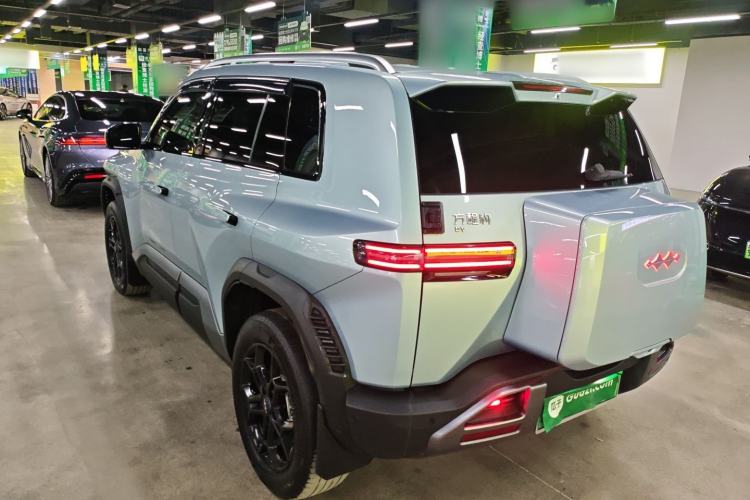 Used Formula Leopard Titanium 3 2025 501 km Range Rear-Wheel Drive Intelligent Driving Max Edition