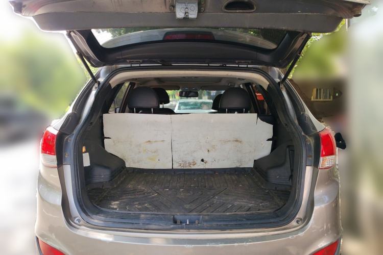 Used Hyundai ix35 2010 2.0L Automatic Two-Wheel Drive Elite Edition GLS
