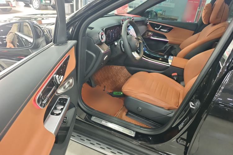 Used Mercedes-Benz GLC 2025 Refreshed GLC 300 L 4MATIC Dynamic Version 5 Seats