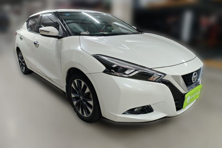 Used Nissan Lannia 2016 1.6L CVT Smart Cool Edition Front Right 45 Deg