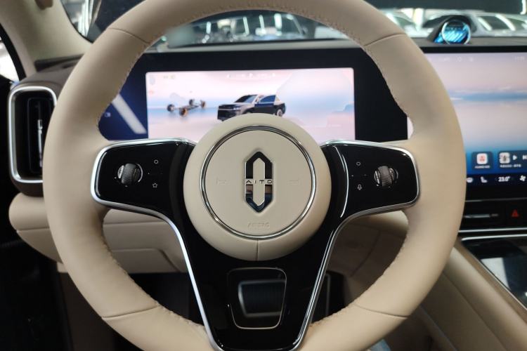 Used Hima AITO M9 2024 Range-Extended Ultra Version 42 kWh 6-Seater Model
