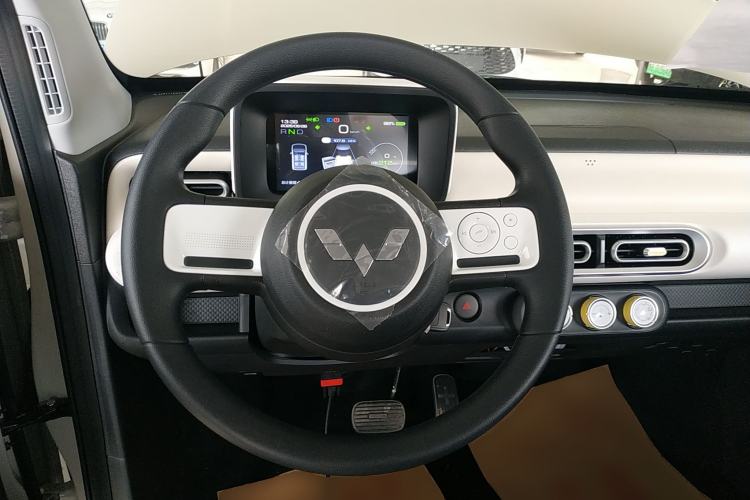 Used Wuling Hongguang MINIEV 2024 3rd Generation 215km Youth Edition