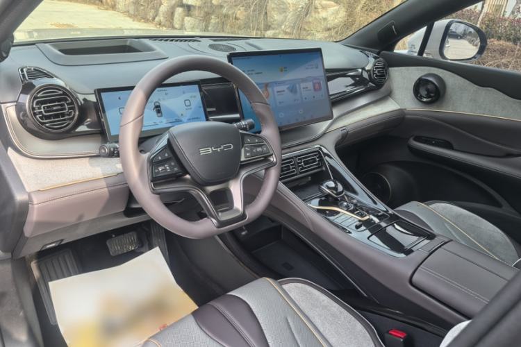 Used BYD Frigate 07 2023 DM-i 205KM Flagship Model