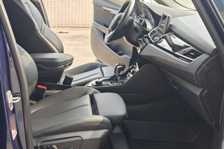 Used BMW 2 Series Active Tourer 2016 218i Sports Design Package Interior 8