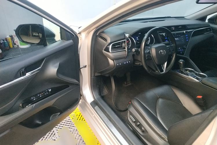 Used Toyota Camry 2019 2.0G Luxury Edition China V Standard