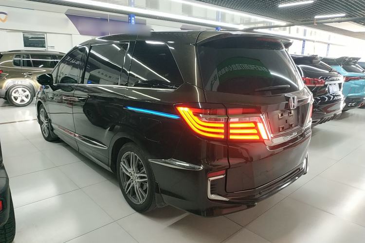 Used Honda Elysion 2019 2.0L Hybrid Supreme Edition