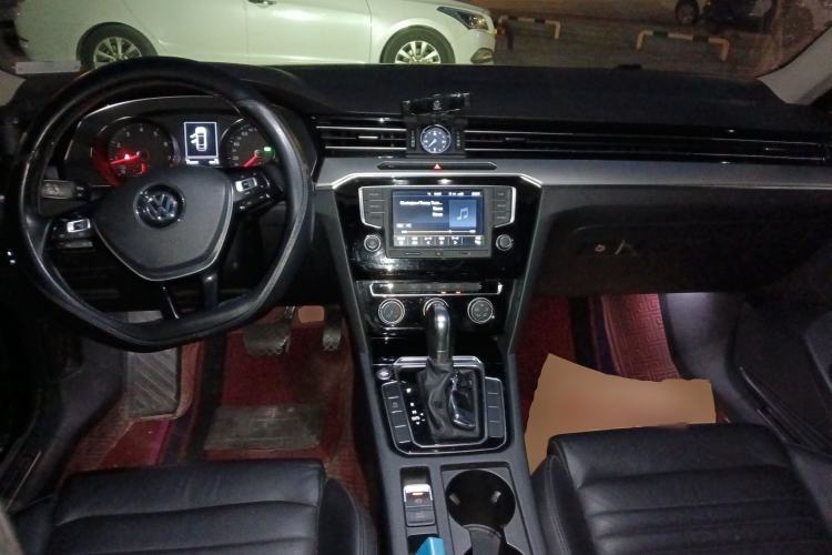 Used Volkswagen Magotan 2018 280TSI DSG Leading Model
