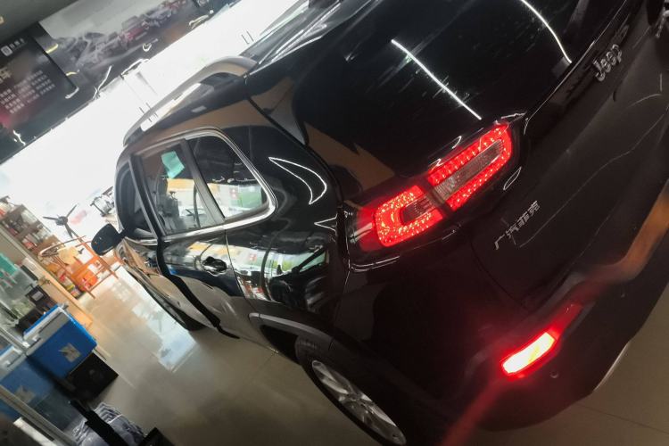 Used Jeep Cherokee 2017 2.0L Superior Edition