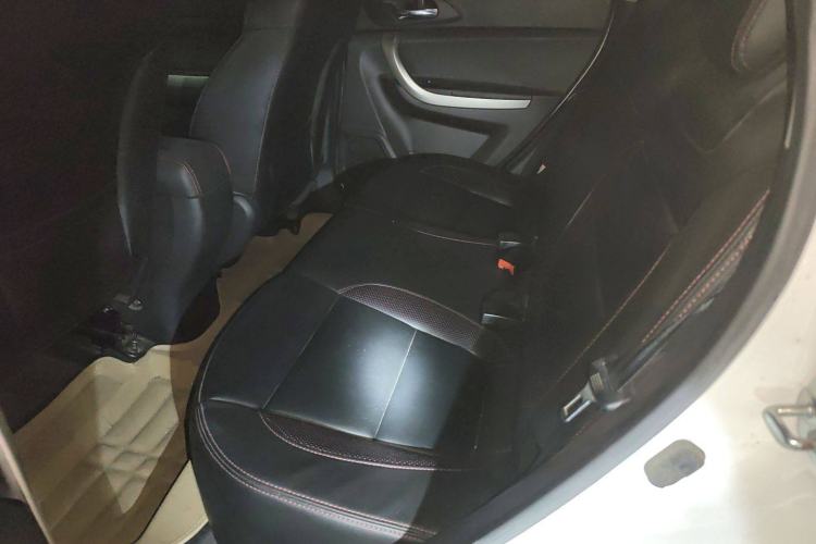 Used CHANGAN CS35 2014 1.6L Manual Luxury Navigation Model China IV Standard
