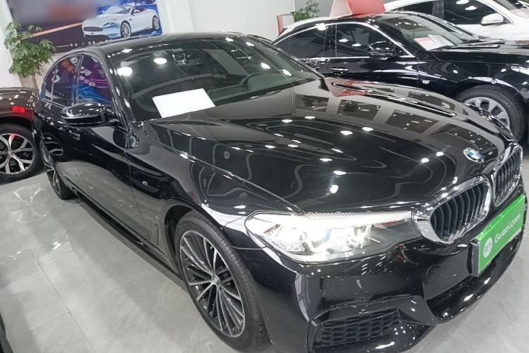 Used BMW 5 Series 2019 Facelifted 530Li Leading Edition M Sport Package
