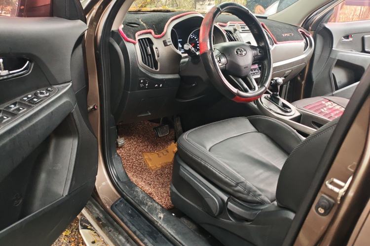 Used Kia Sportage R 2015 2.0L Automatic Two-Wheel Drive DLX Model
