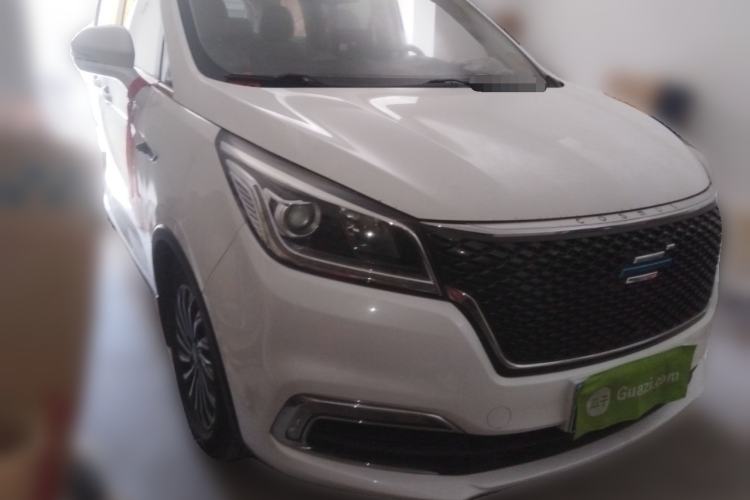 Used CHANGAN OSHAN Cosmos 2019 1.5T Automatic Smart Version China VI Standard Front Right 45 Deg