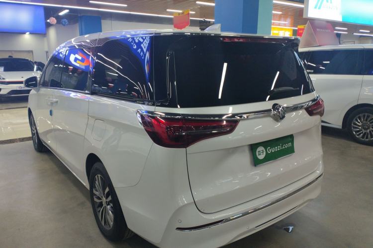 Used Buick GL8 2022 ES Landtrek 653T Comfort Edition