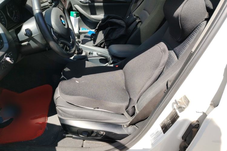 Used BMW X1 2015 sDrive18i Fashion Upgrade Edition Left Front Seat