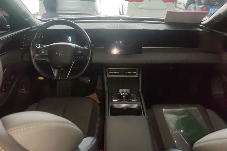 Used BYD Qin L 2024 DM-i 80KM Leading Model
