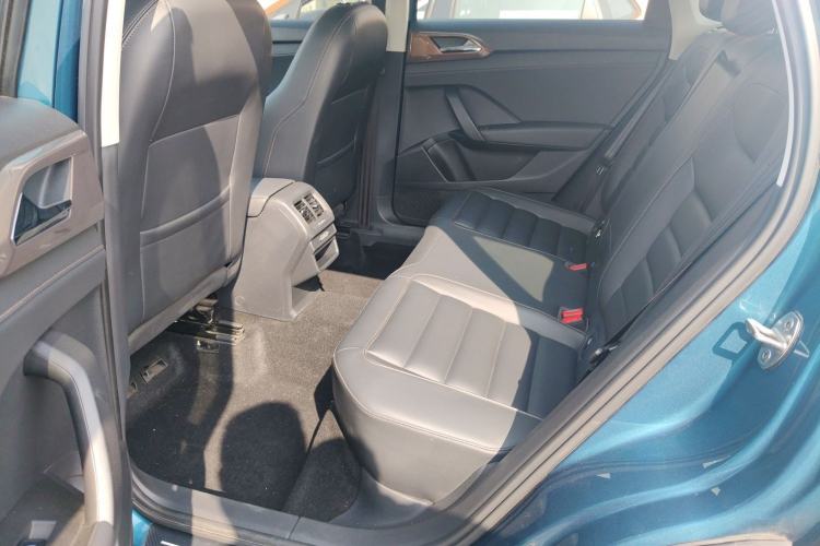 Used Volkswagen Tharu 2020 280TSI Two-Wheel Drive Luxury Edition China VI Standard Left Rear Seat