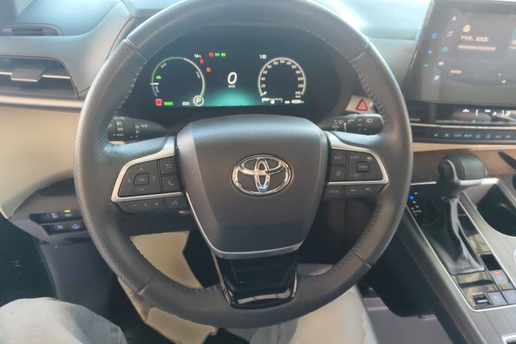 Used Toyota Sienna 2021 2.5L Hybrid Ultimate Edition