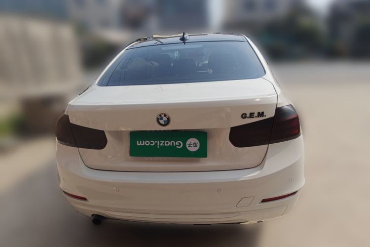 Used BMW 3 Series 2015 320i Active Edition
